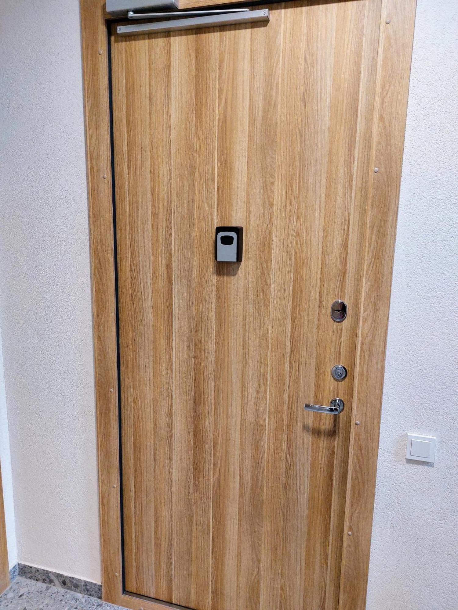 M18 Waterside Park Apartments, Self Check-in, Free Parking, Wi-fi *