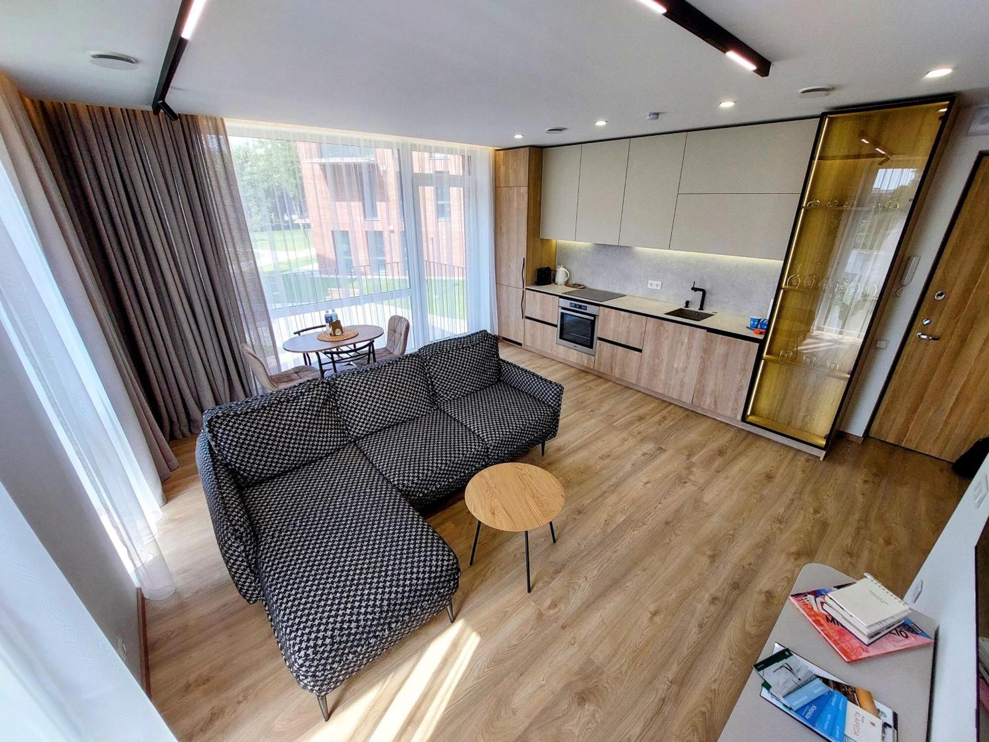 Butas M18 Waterside Park Apartments, Self Check-in, Free Parking, Wi-fi